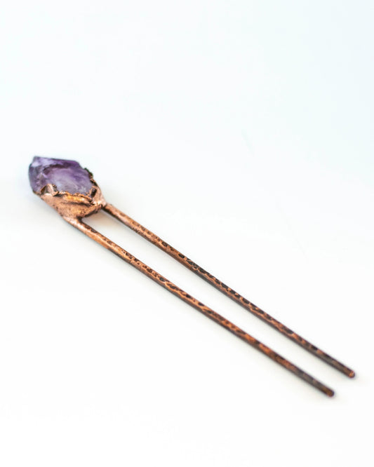 The Enchanted Tresses Hair Pin – Amethyst Dream