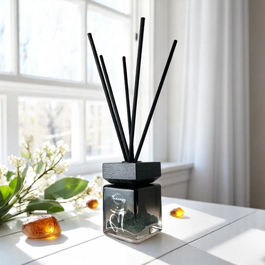 Heart Chakra Crystal-Enhanced Reed Oil Diffuser, Secret Garden Scent, 100ml